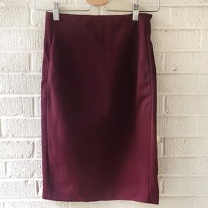 DVF Burgendy pencil skirt Women's Size 2